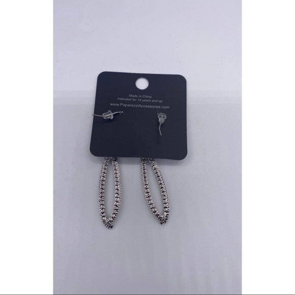 Treasure Trove Trinket- Sliver Earrings
Item 111B - Picture 4 of 4